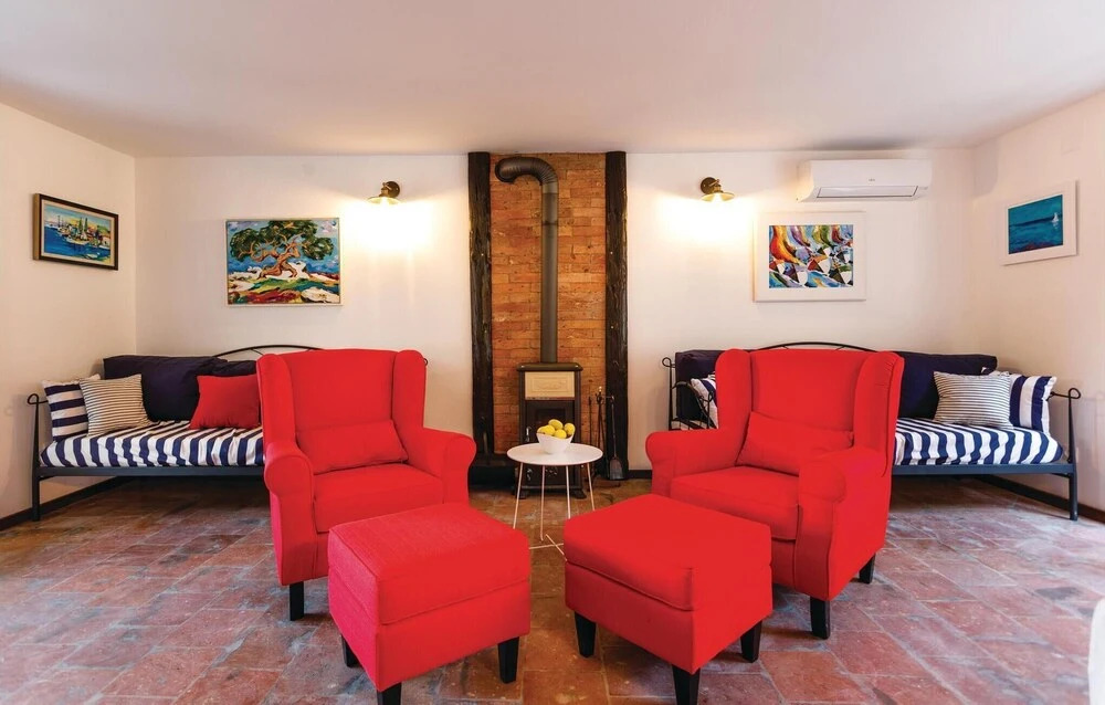 Awesome Home In Omisalj