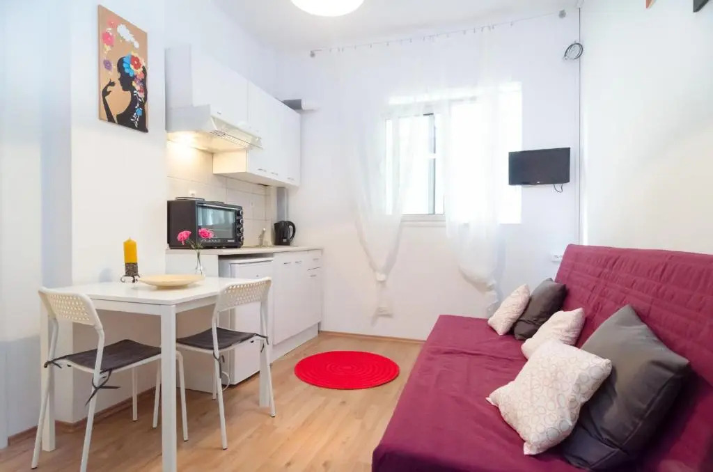 Aristotelous street small apartment