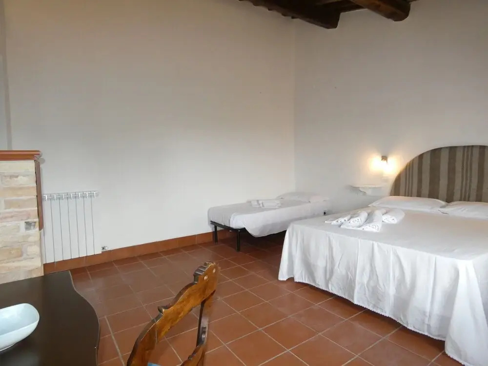 Scappo In Umbria, Casale le Stelle Num003