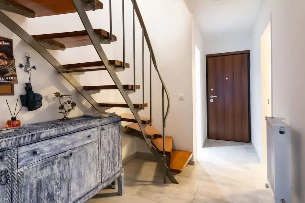 Seaside Escape With Balcony in Paleo Faliro