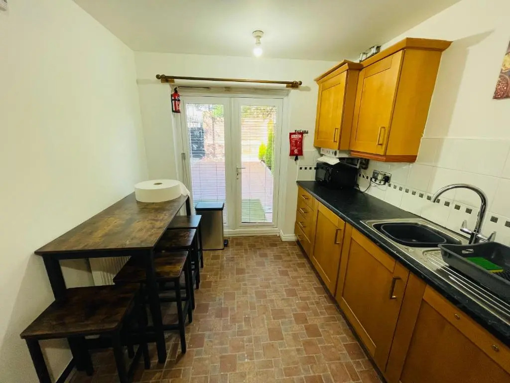 Watan Cottage - Spacious 3 Bedrooms Entire House With Beautiful Outdoor Garden