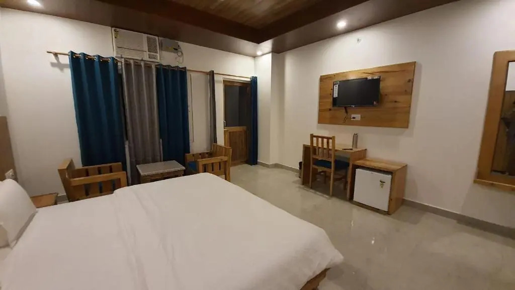 Hill Hoppers Hotel