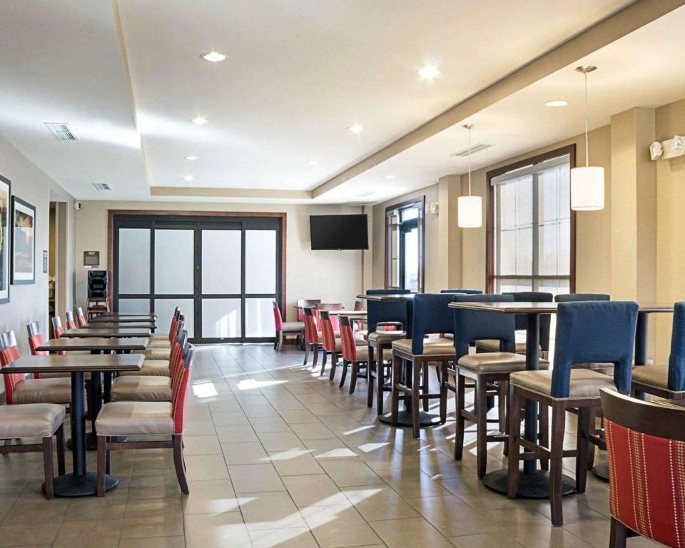 Comfort Suites Fargo Medical Center