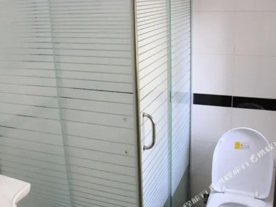 Nanjing Lingguang Jiari Hotel