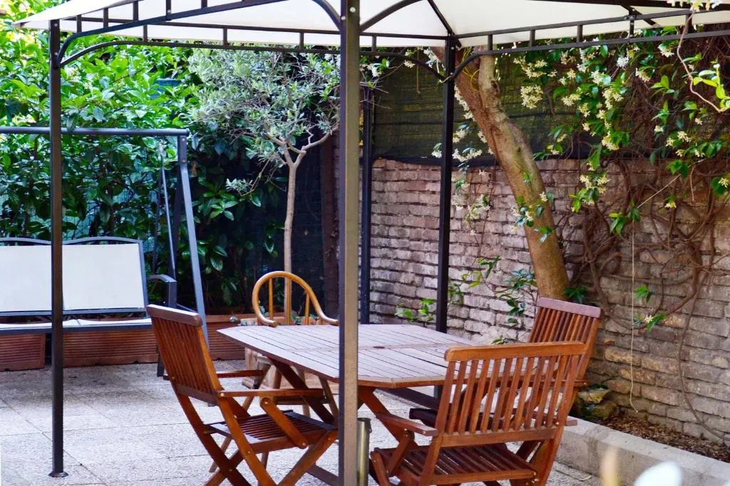 Appia Park Apartment