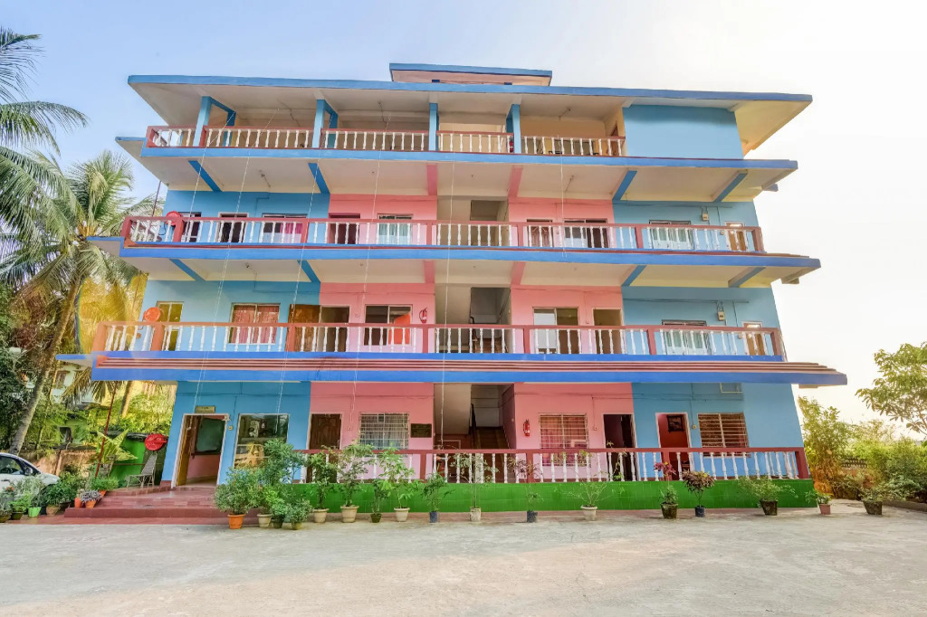 OYO 66420 Royal Arunachalee Guest House