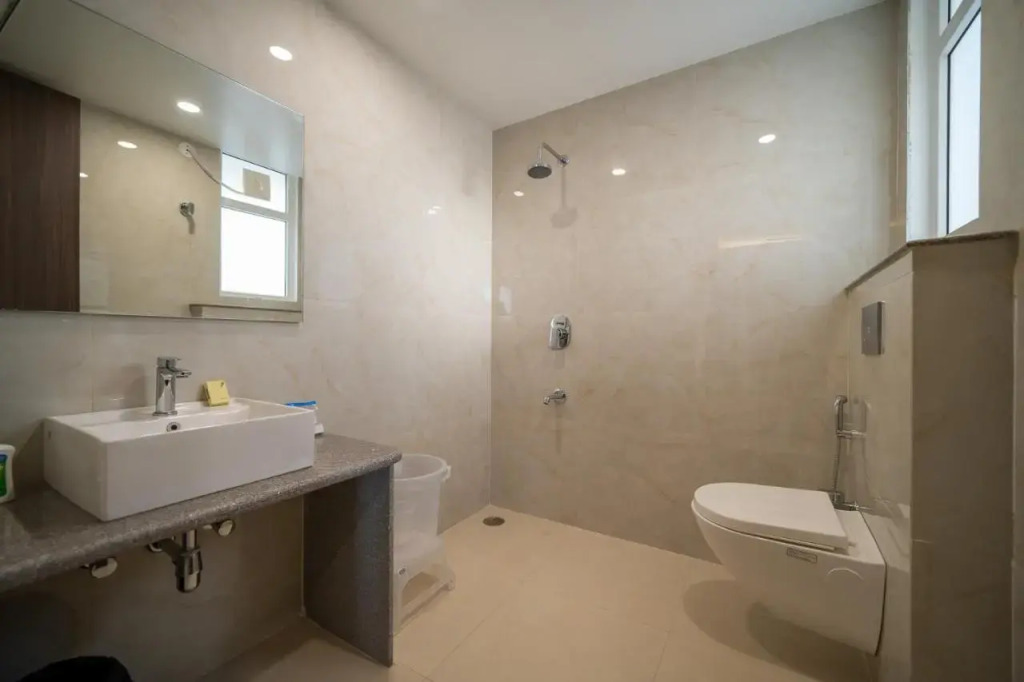 Sheerha Royal Residency