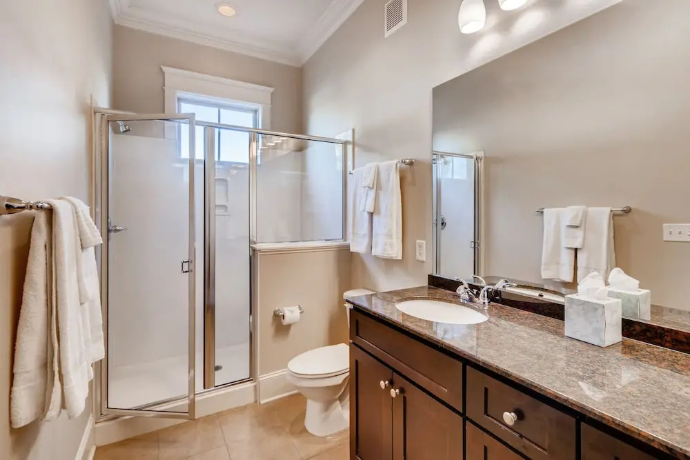 Midtown Luxury Suites by 1stHomeRent