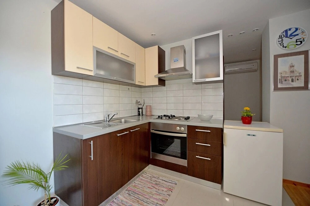 Holiday Apartment Home Simoni With Pool