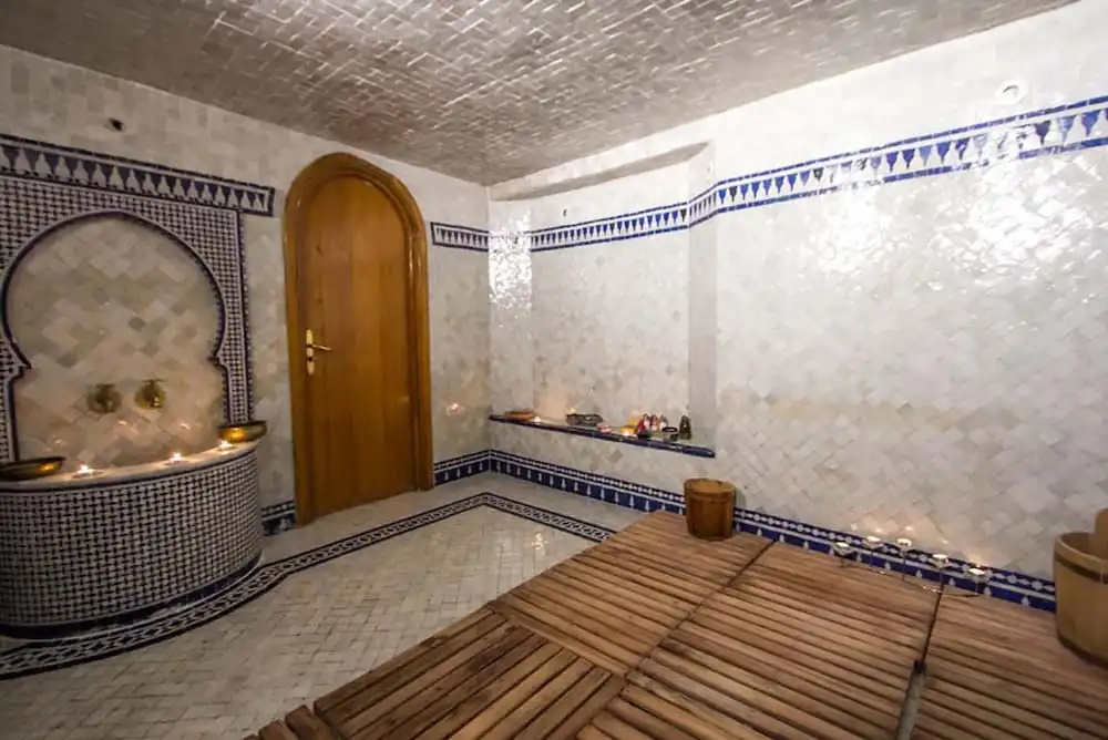 Room in B&B - Riad Authentic Palace & Spa - Royale Suite Al Cazar