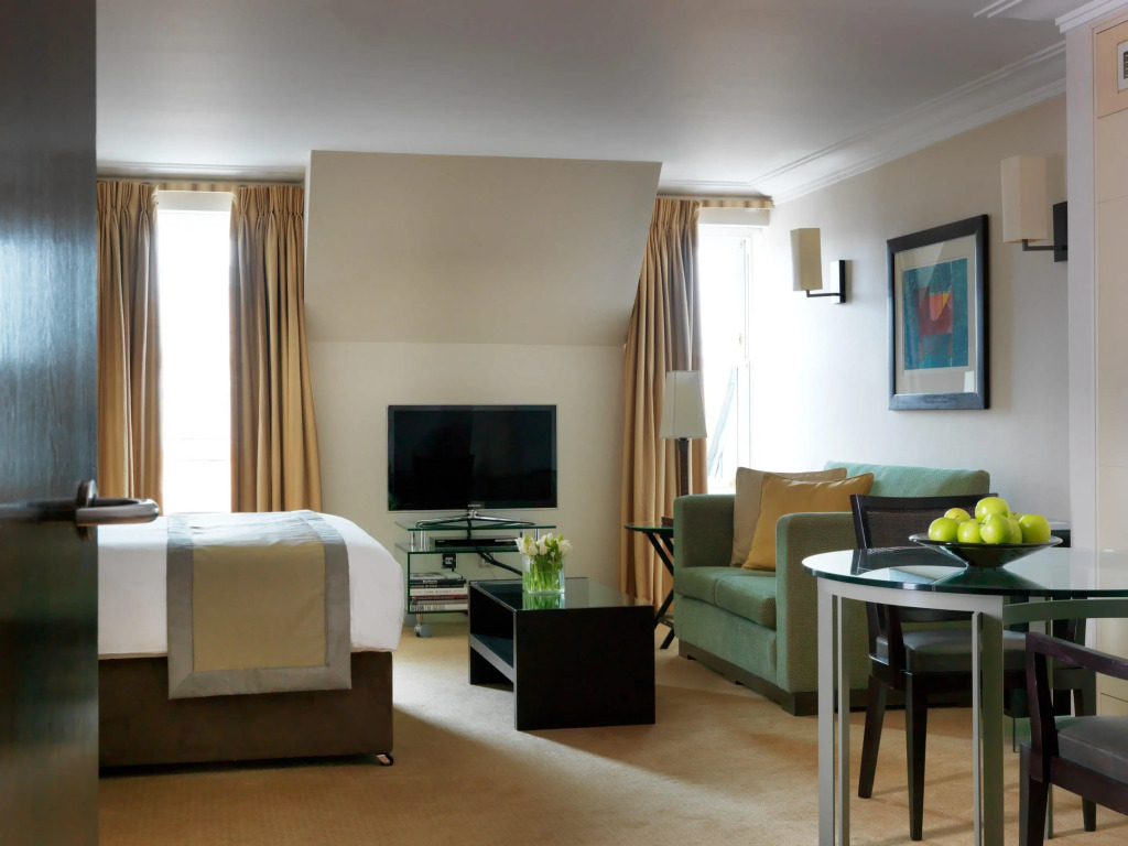 Cheval Phoenix House at Sloane Square