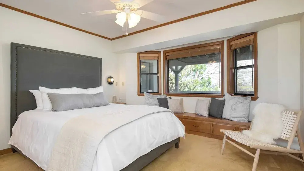 Pollock by Avantstay Stunning Views w/ Movie Room, Game Room & Large Balcony