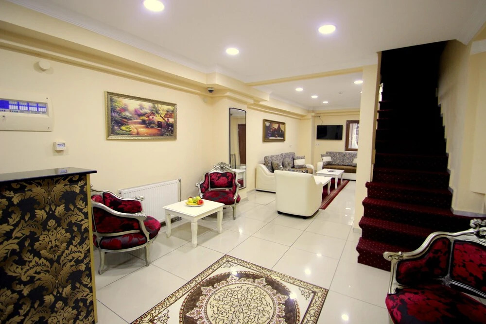 Yasar Hotel