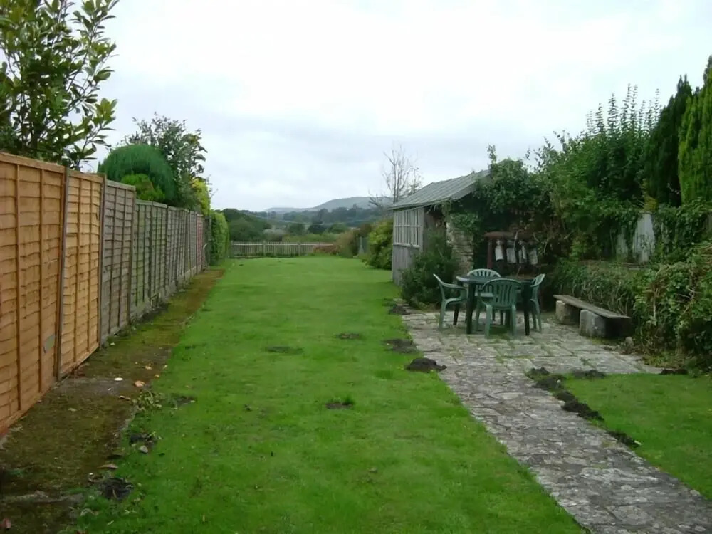 Tavern Way