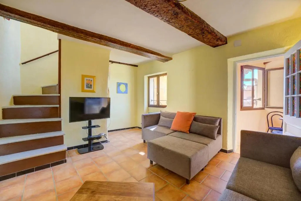 Ancienne Mairie Vieux Village Roquebrune 3 bedroom apartment