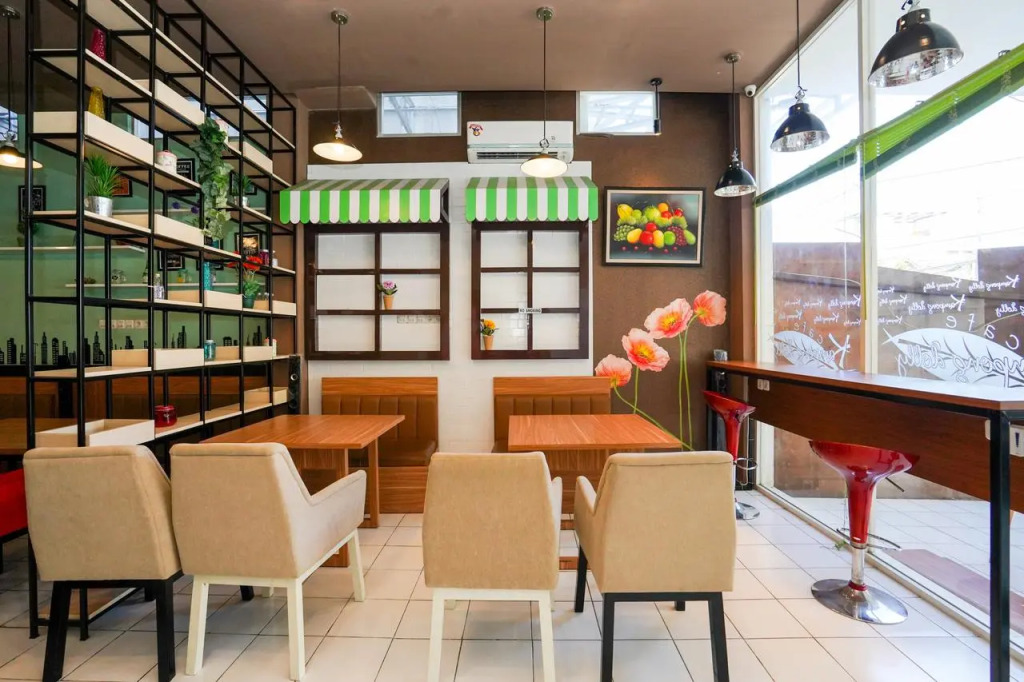 Hotel O Surabaya near Surabaya Town Square formerly Kupang Gunung Residence