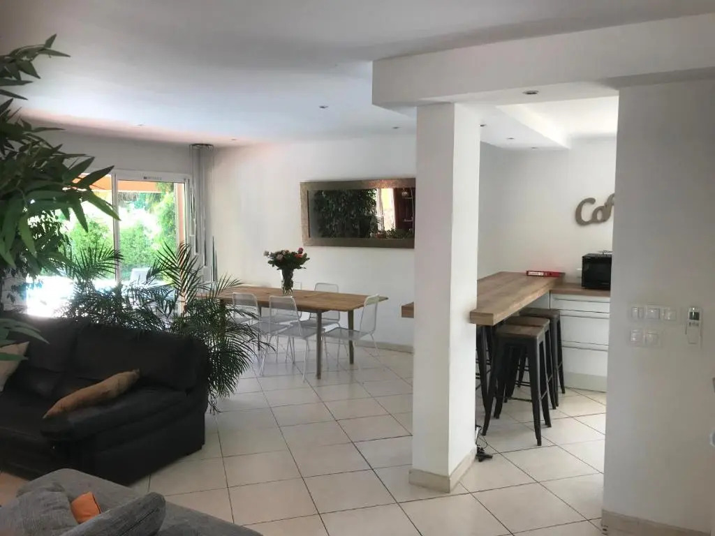 Villa 150m2 piscine apercu mer climatisée