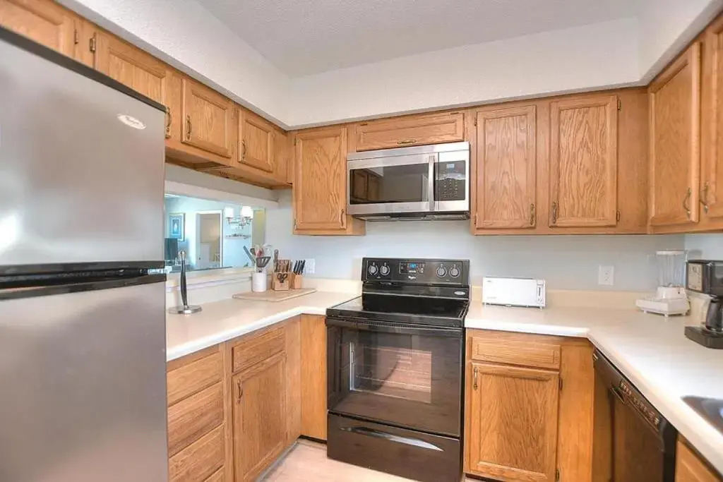Oak Island Beach Villa 1609 - The Captains Perch