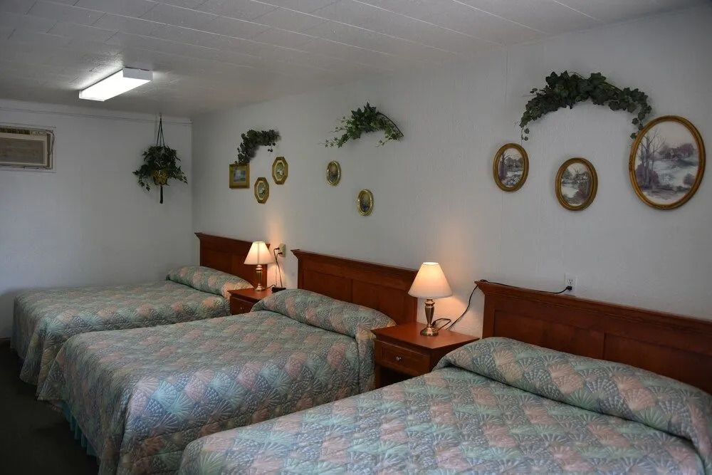 Royals Inn Motel