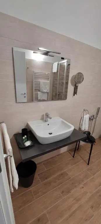 Eden Guest House Colico
