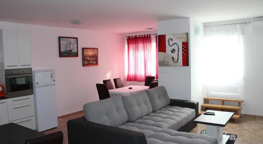Apartments Kardum