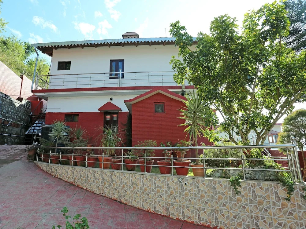 OYO 10925 Home 5BHK Villa Nakuchiyatal