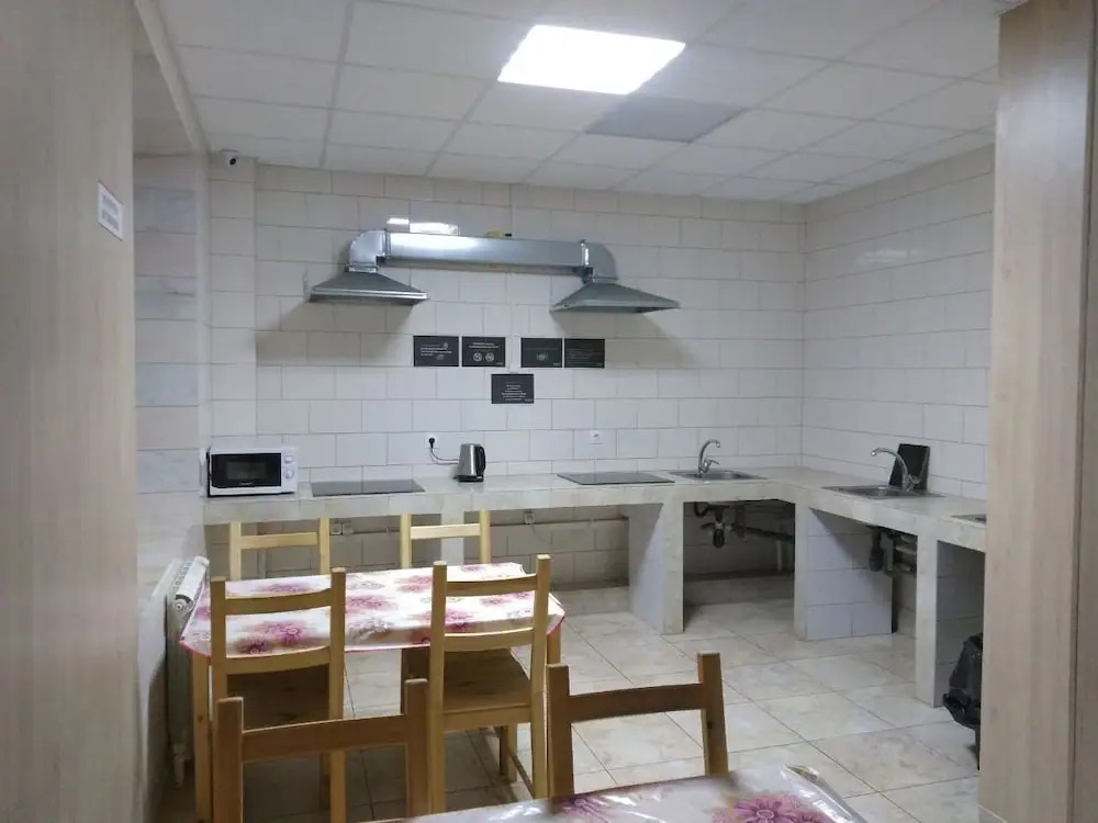 Stahanov Hostel
