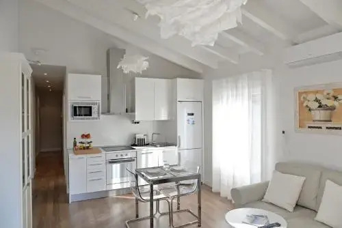 Navarra Chic Apartment & Terrace