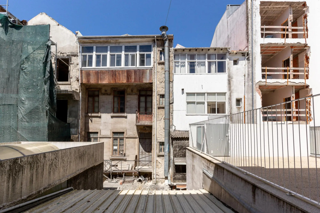 Stories 1T in Oporto