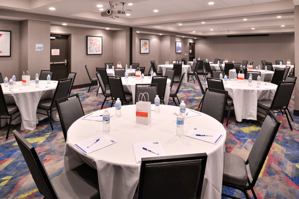 Holiday Inn Express and Suites Bryant - Benton Area by IHG