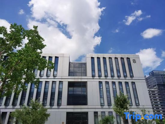 Nanjing Jitri Jinling Jialong Hotel
