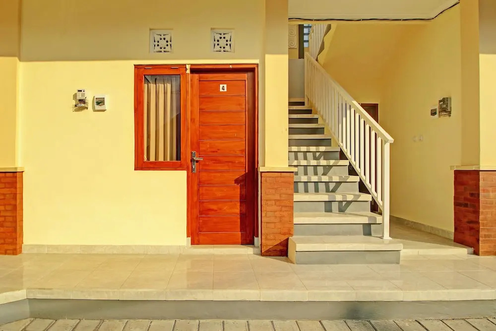 OYO 92952 Nirmala Guest House