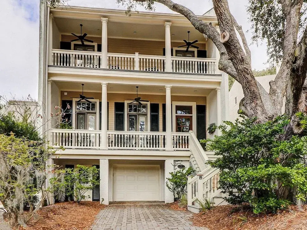 8 Mizzenmast Court Home 4 Bedrooms 4.5 Bathrooms Home