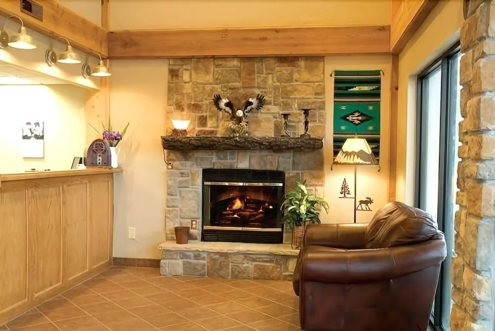 American Eagle Inn & Suites