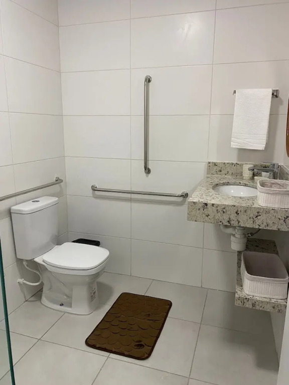 Apartamento Acessível em Cond. de Luxo