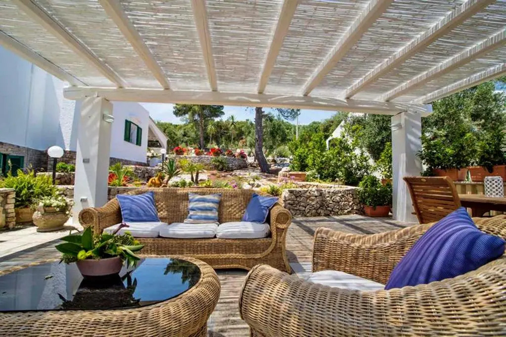Villa Scarnera by BarbarHouse