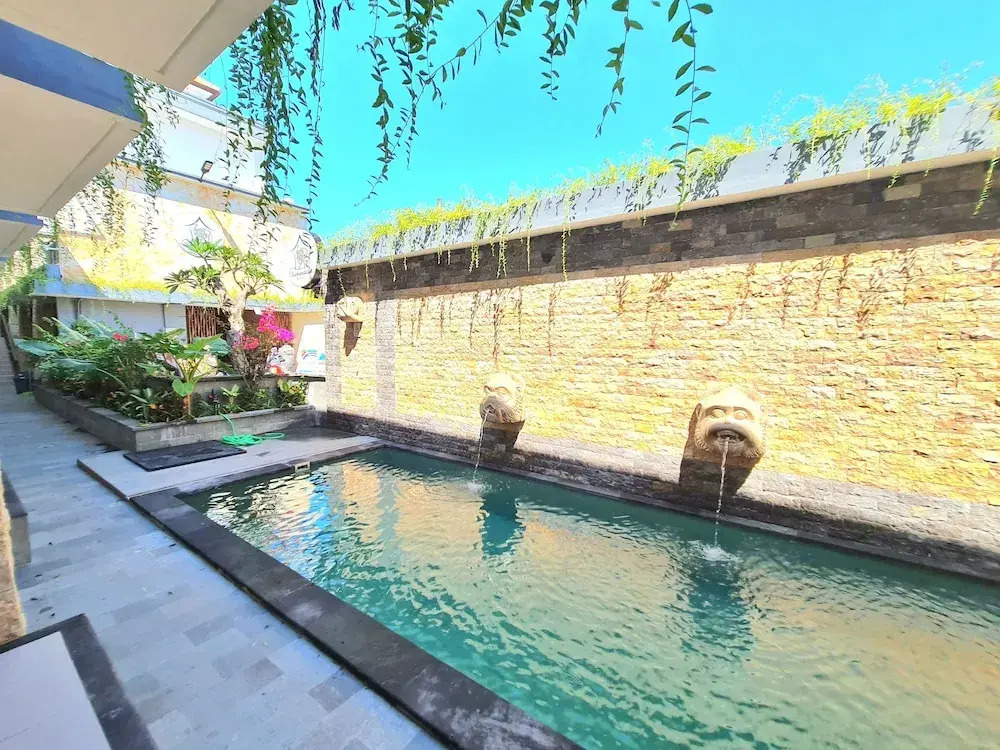 Kamandaka Hotel