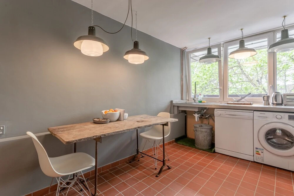 Modern 3 Bedroom In South West London