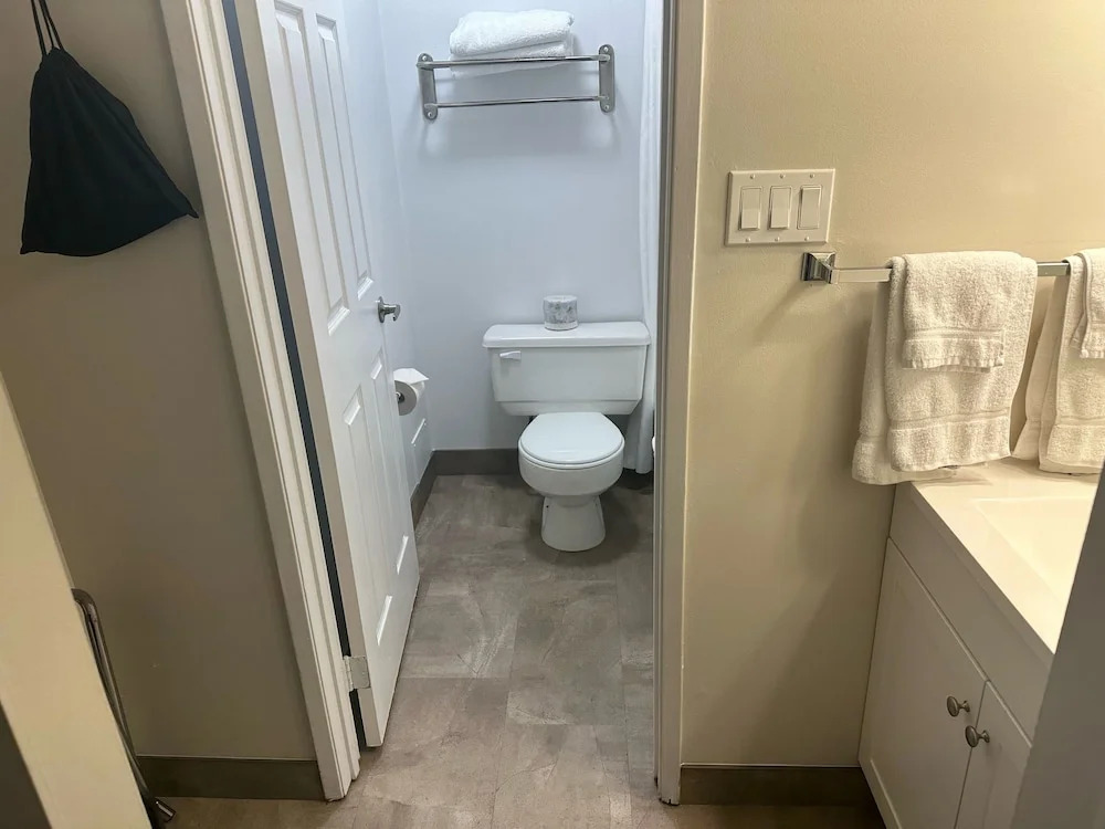 Anavada Inn & Suites - Grande Prairie