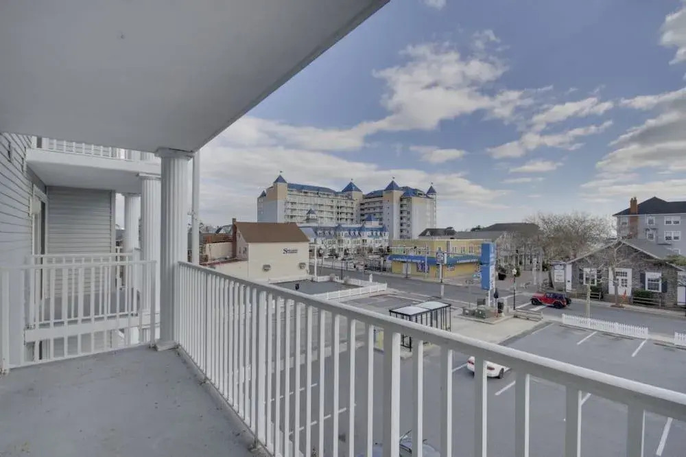 Bel Mare 202 - 3 Br Condo