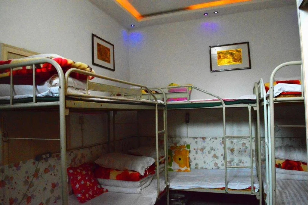 Jishixiang Youth Hostel