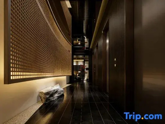Shijiantang | TIME•FLOW•SANCTUARY Sky Design Hotel (Taiping Road Branch, Penshuichi Metro Station)