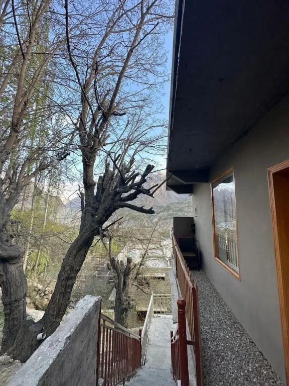 Osho Beyaak Hunza