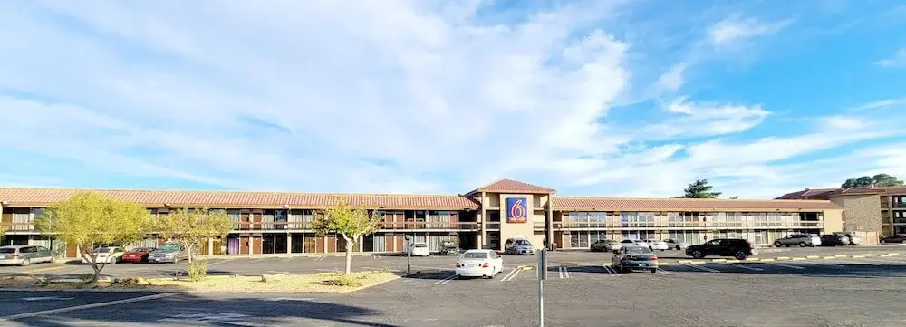 Motel 6 Victorville Green Tree Bvld