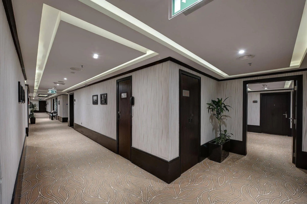Pavilion Palace Hotel