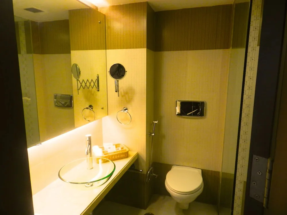 Tavisha Hotel