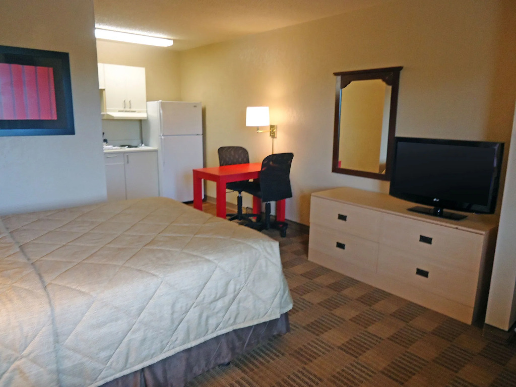 Extended Stay America Select Suites - Greensboro - Wendover Ave - Big Tree Way