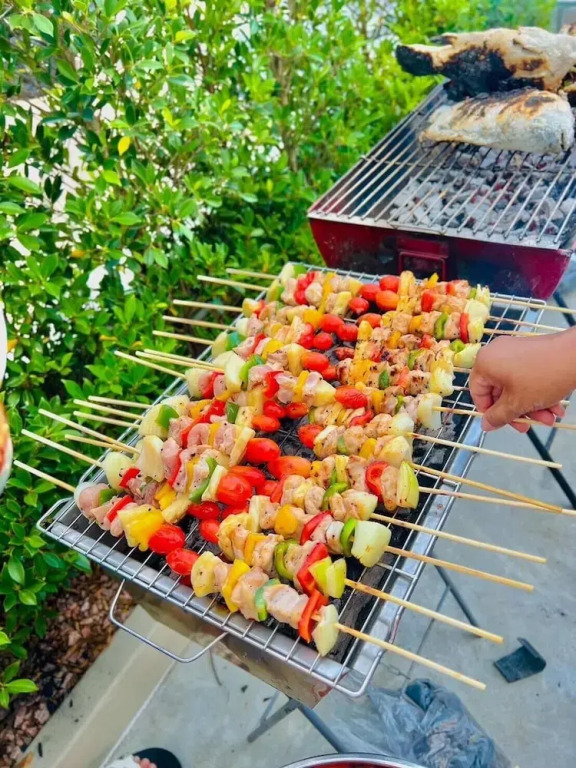 Le poulet poolvilla khanom