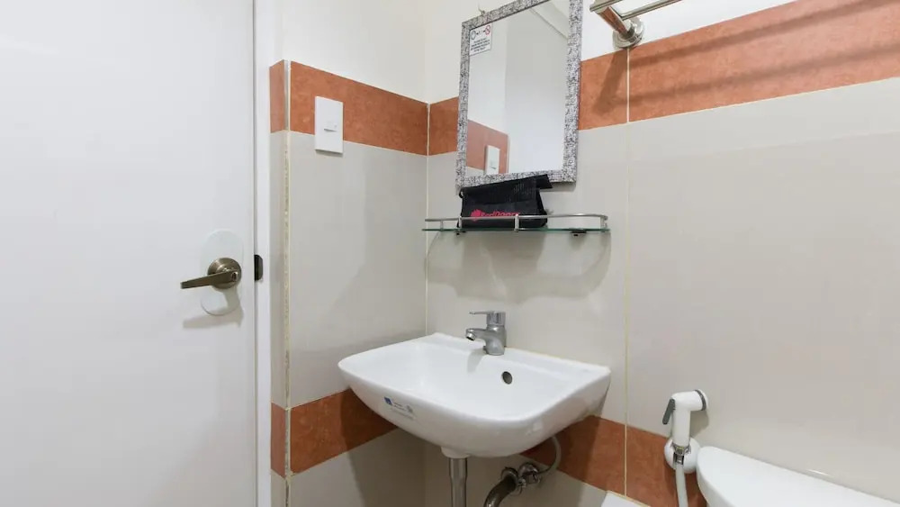 RedDoorz Near Sibulan Dumaguete Airport