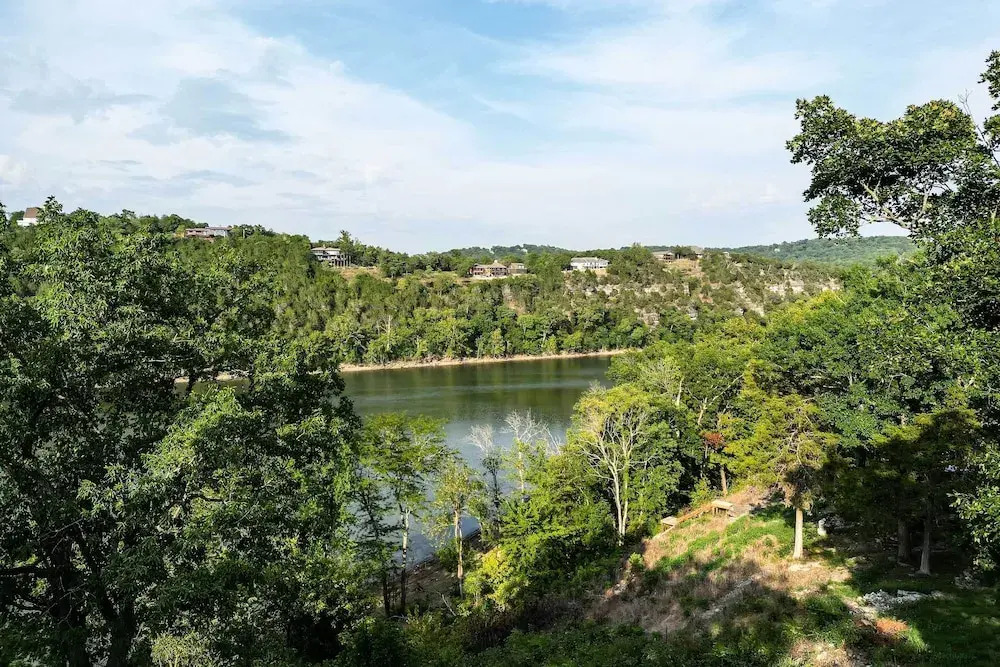 Private Eureka Springs Retreat w/ Hot Tub!